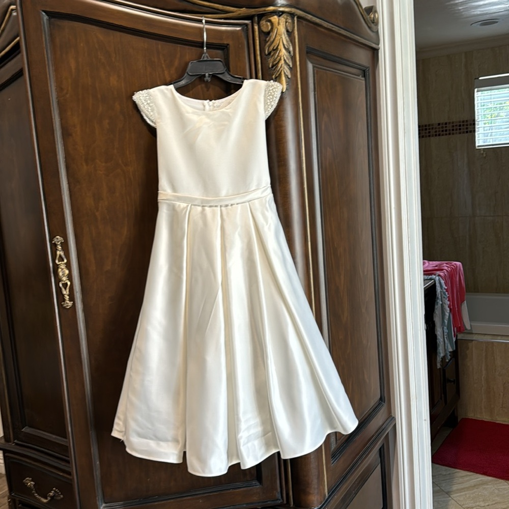 Adele Elegant White Kids Dress  size7-8